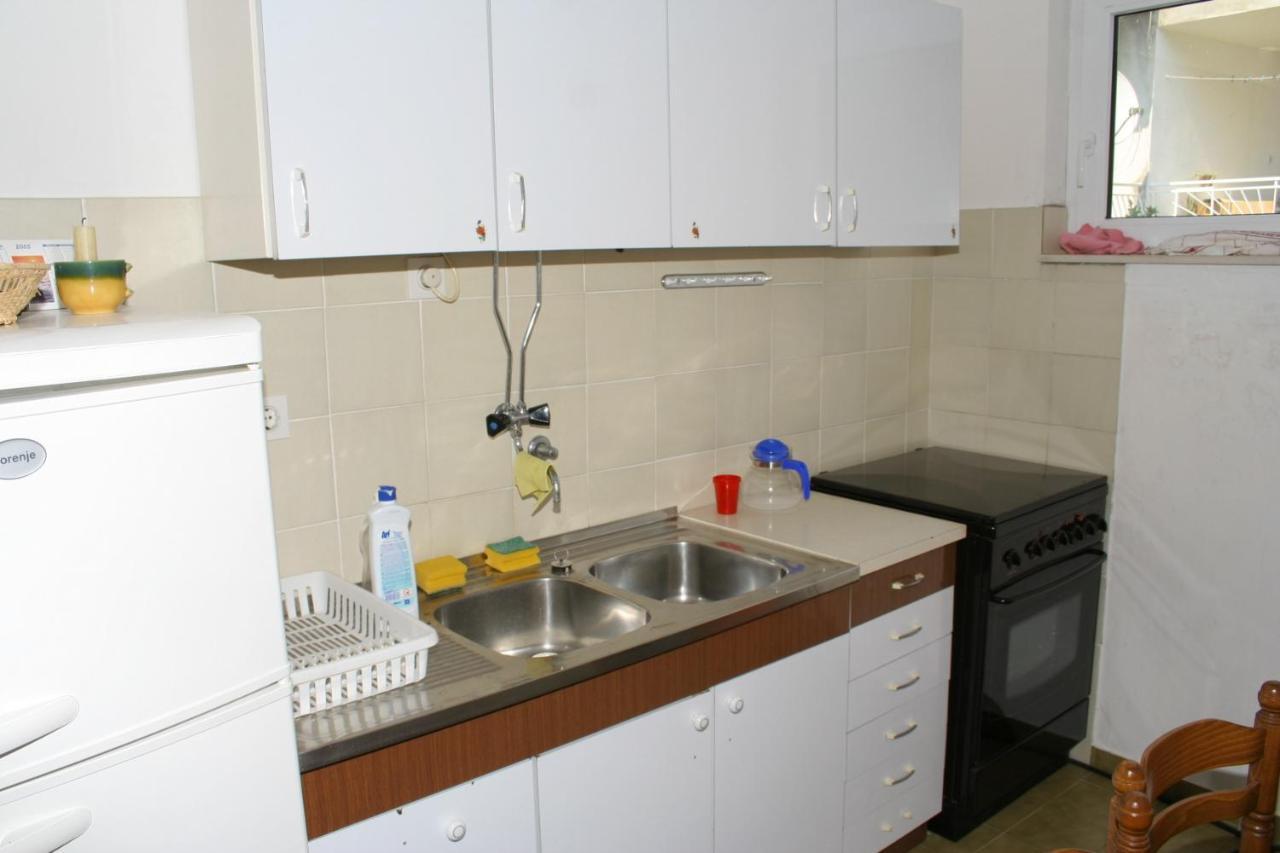 Apartments By The Sea Podgora, Makarska - 518 Esterno foto